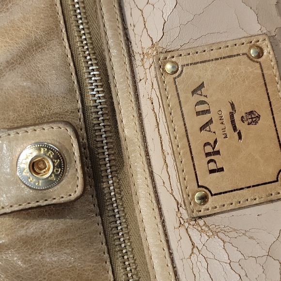 Authentic Prada leather bag - Picture 10 of 11
